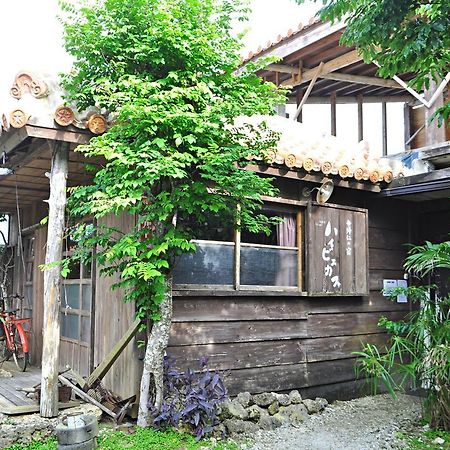 Nakijin No Yado Hibiscus Hotel Bagian luar foto