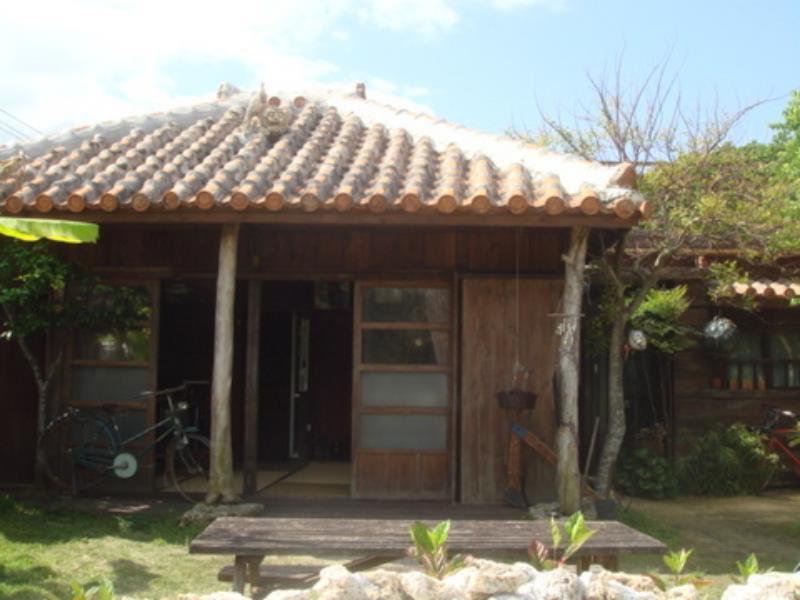 Nakijin No Yado Hibiscus Hotel Bagian luar foto