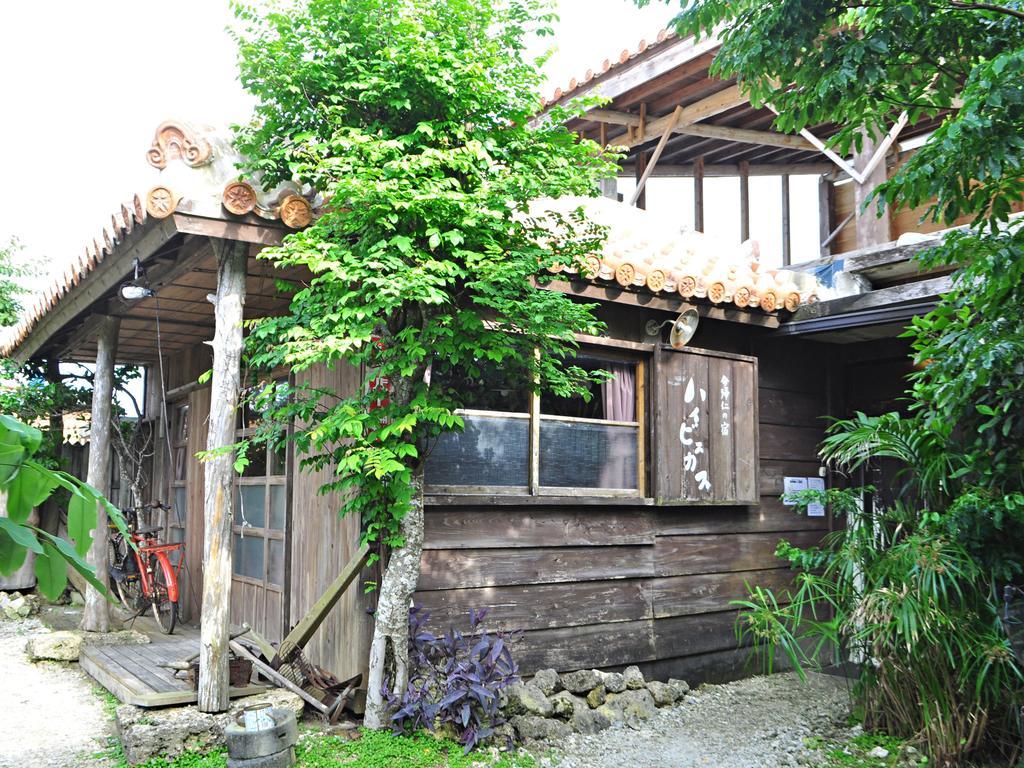 Nakijin No Yado Hibiscus Hotel Bagian luar foto