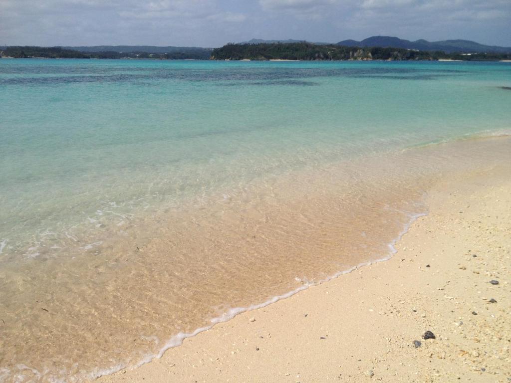 Nakijin No Yado Hibiscus Hotel Bagian luar foto
