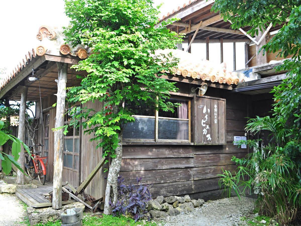Nakijin No Yado Hibiscus Hotel Bagian luar foto